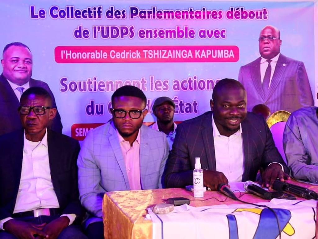 Nominations des mandataires : Des parlementaires debout de l'UDPS contestent le départ de C. Tshizainga des lignes maritimes congolaises Nominations des mandataires : Des parlementaires debout de l'UDPS contestent le départ de C. Tshizainga des lignes maritimes congolaises