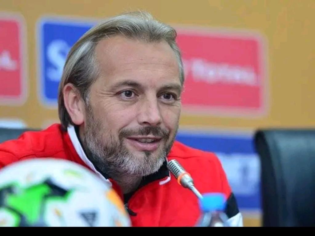 Foot : Desarbre dévoile la liste de 28 léopards pour son 1er stage Foot : Desarbre dévoile la liste de 28 léopards pour son 1er stage