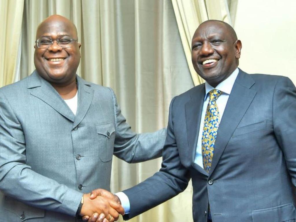 Tshisekedi et Ruto échangent sur le maintien des bonnes relations entre la RDC et le Kenya Tshisekedi et Ruto échangent sur le maintien des bonnes relations entre la RDC et le Kenya