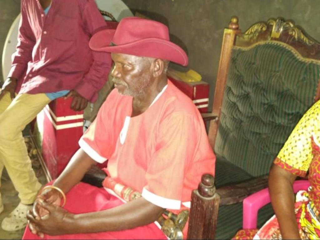 Maï-Ndombe : Le Roi Kiamfu cité comme instigateur du conflit « Teke Maï-Ndombe : Le Roi Kiamfu cité comme instigateur du conflit « Teke