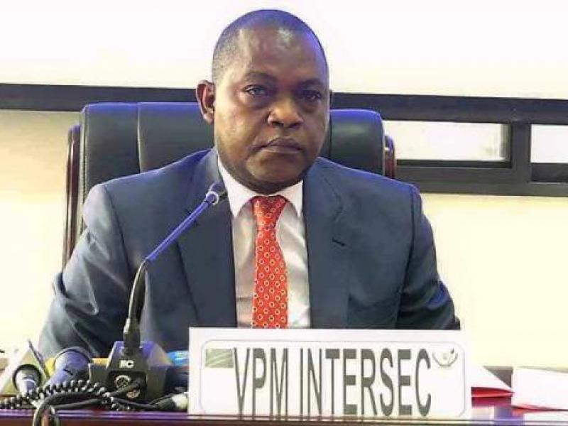 Basile Olongo 
