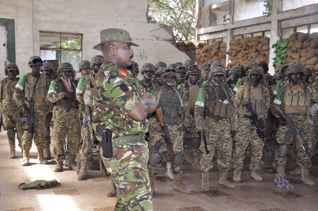 Drapeaux en berne, la RDC pleure ses filles et fils massacrés par l'armée  rwandaise et le M23